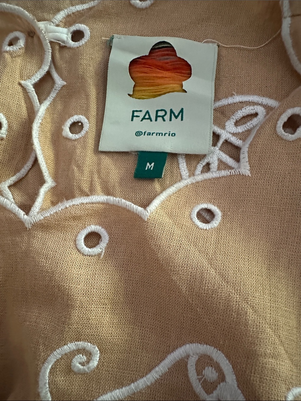 FARM Rio cropped Scallop broderie Anglaise top - Picture 4 of 5